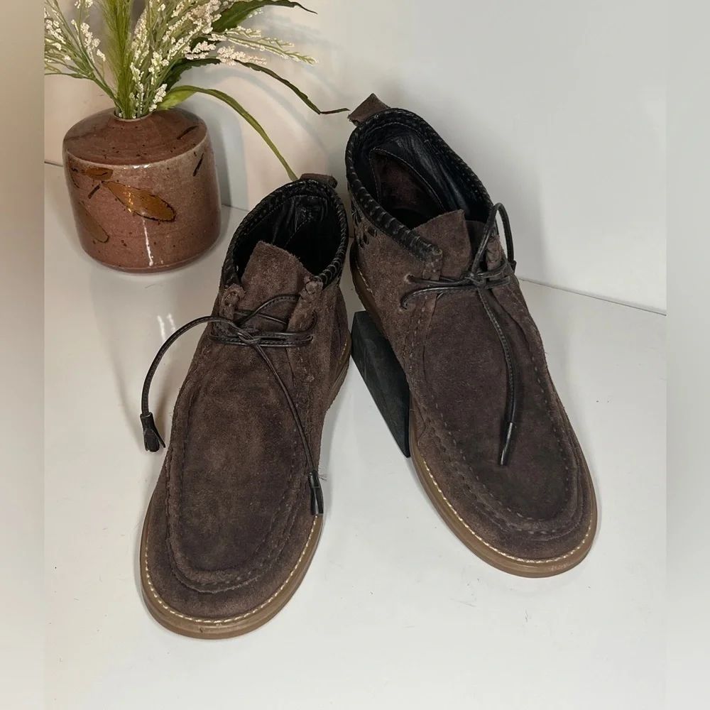 JACK ROGERS‎ Brown whipstitch suede lace up chukka boots size 9.